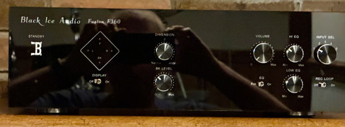 Black Ice Audio Fusion-360 tube preamp with spatial con...