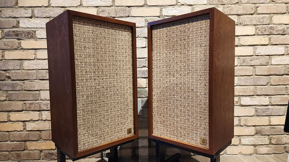 Acoustic Research AR-2 Vintage Loudspeakers - Tested / ...