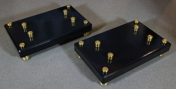 Mapleshade Audio Custom Maple Amp Stands Brass Footers ...