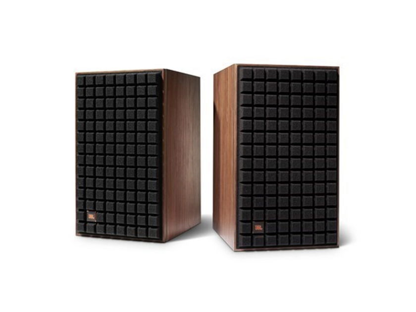 JBL L82 Classic Bookshelf Speakers; Black Pair (New) (44263)