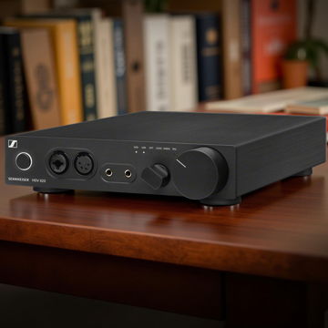 Sennheiser HDV 820 Digital Headphone Amplifier - Refere...