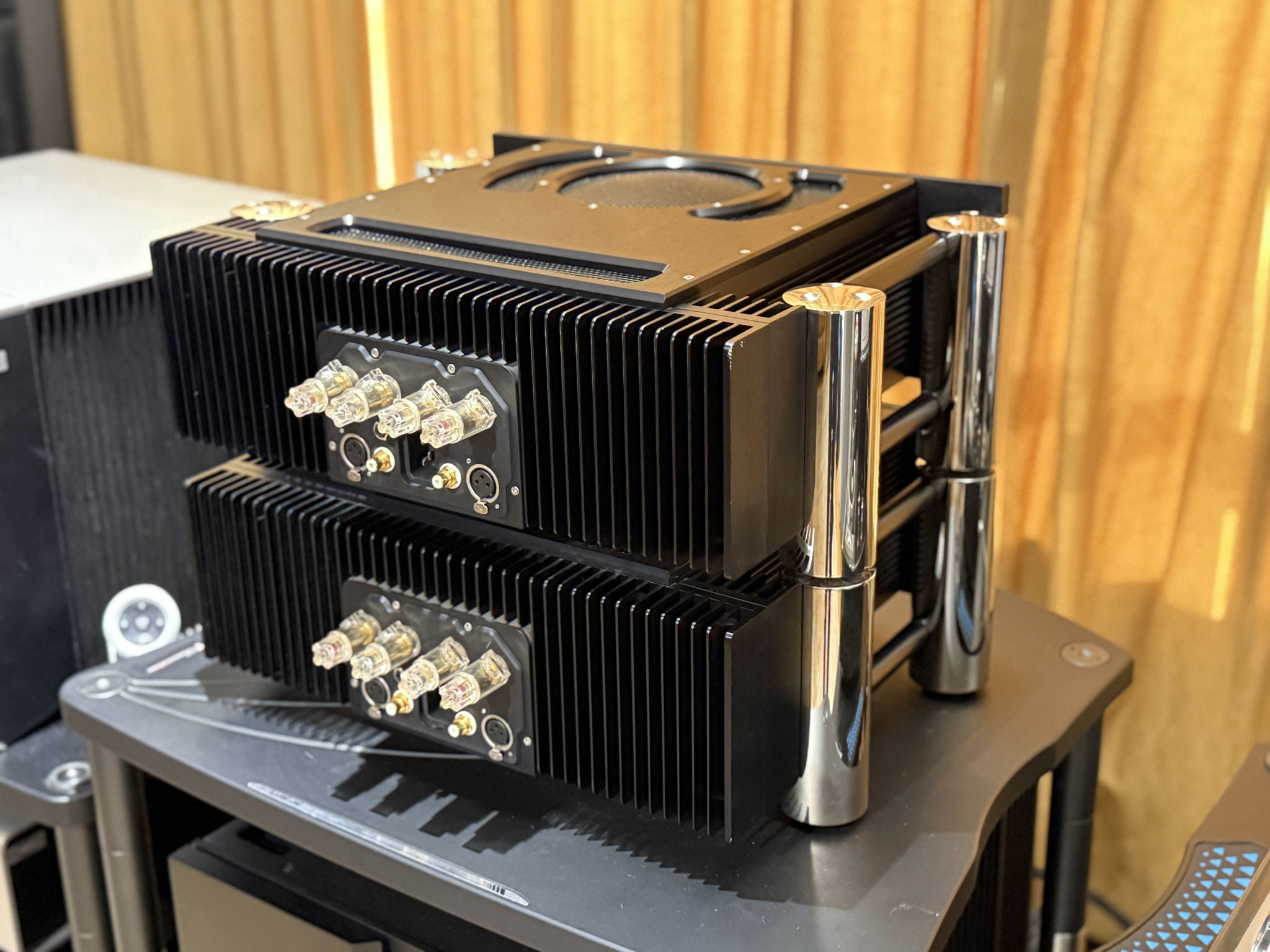 Chord Electronics Ltd. SPM-1400 mk II SILVER UNITS 10