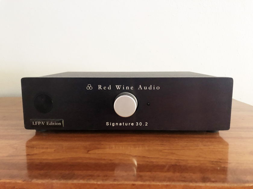 Red Wine Audio Signature 30.2 LFP-V edition