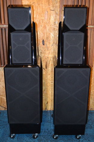 Wilson Audio Maxx Series 2 Speakers Wilson Audio Maxx S...