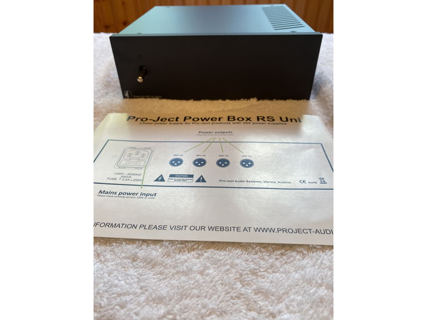 Pro-Ject Power Box RS Uni 4-Way Linear Power Supply (20V)