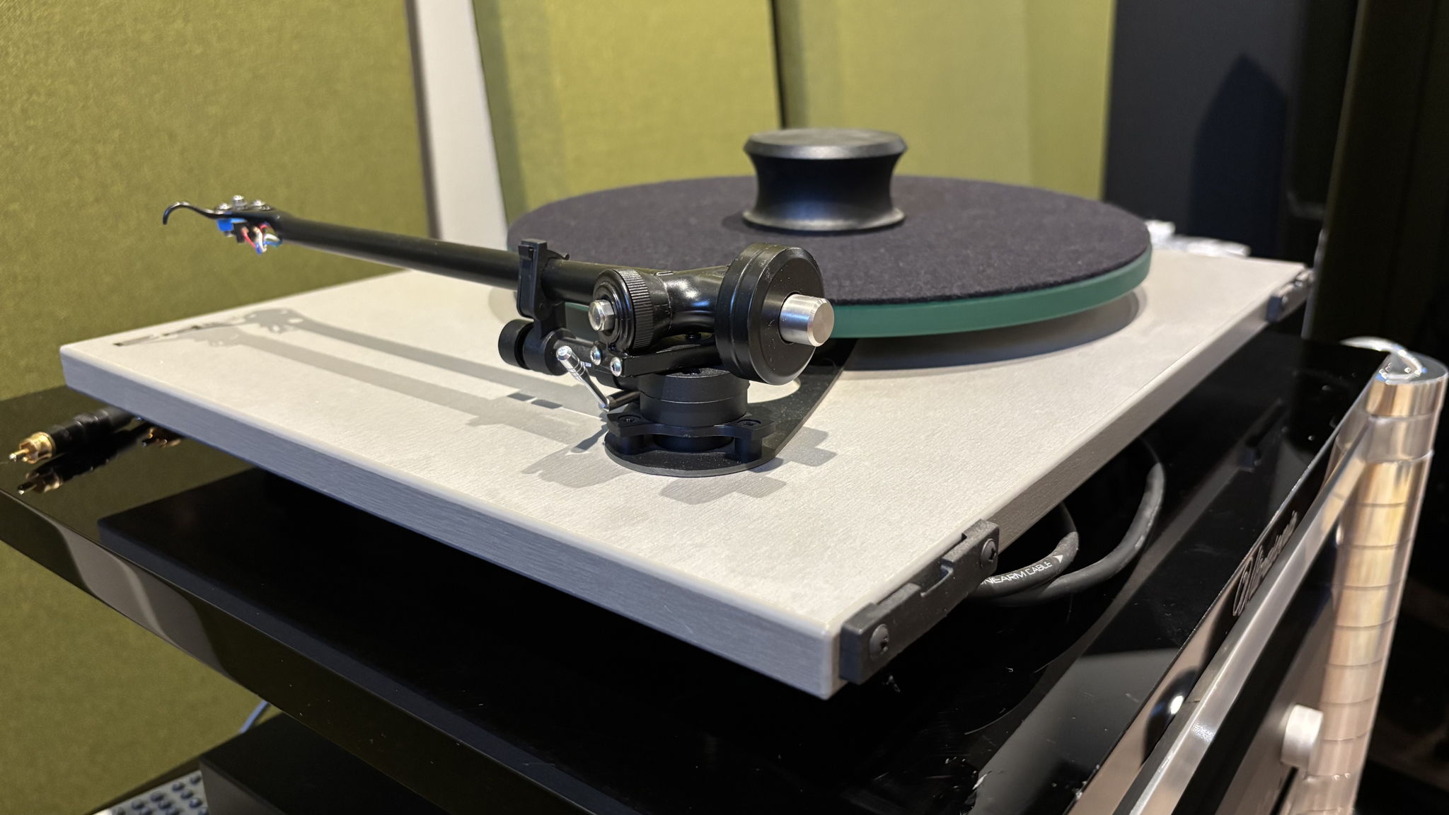 Rega RP3 Planar 3 Turntable Record Player with RB303 To... 10