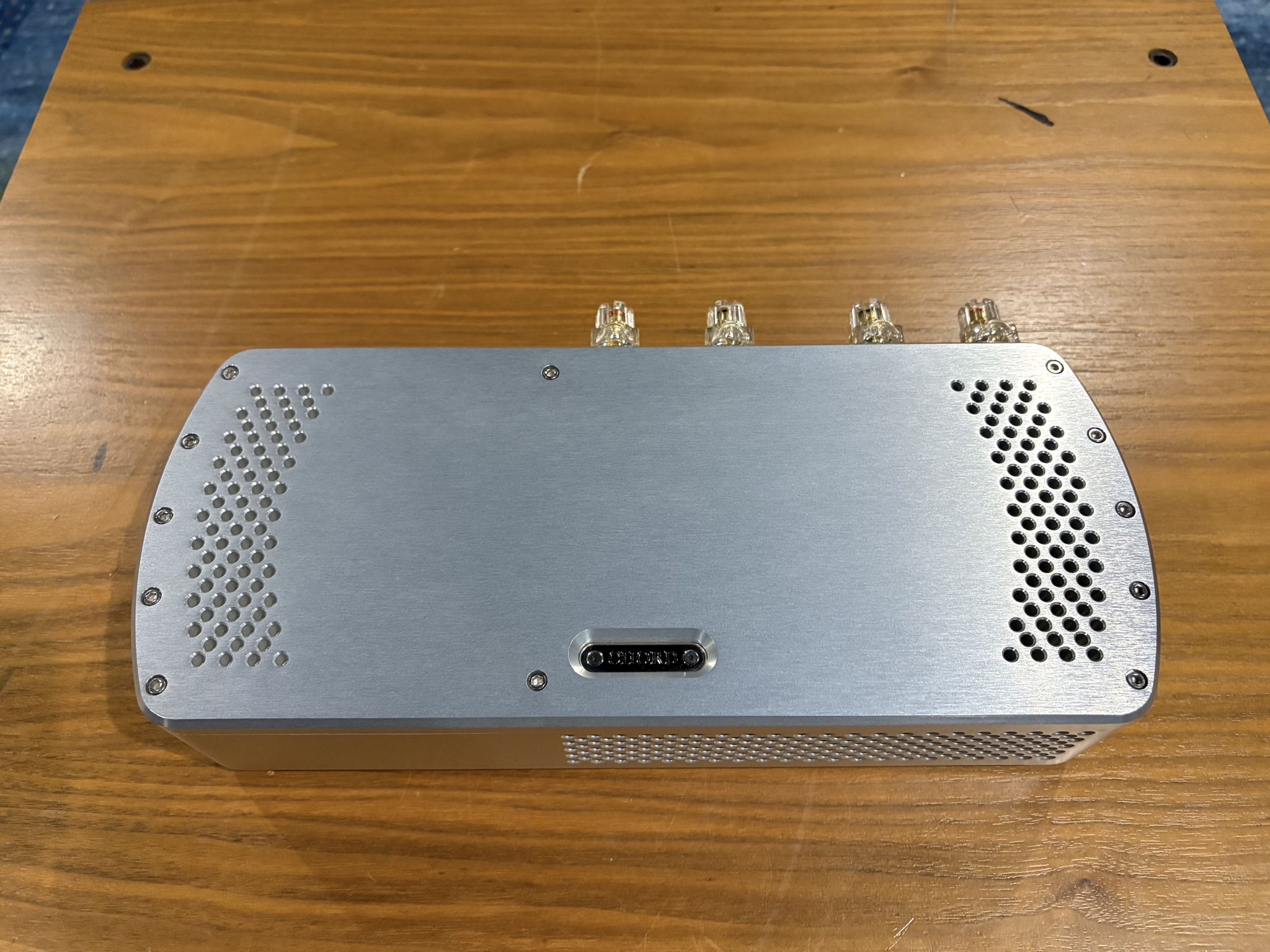 Chord Electronics Ltd. Etude Stereo Amplifier in Silver 5