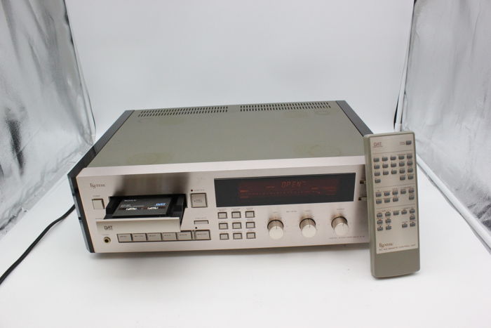 RARE :  Esoteric R-10 DAT Digital Audio Tape Deck w/ Or...