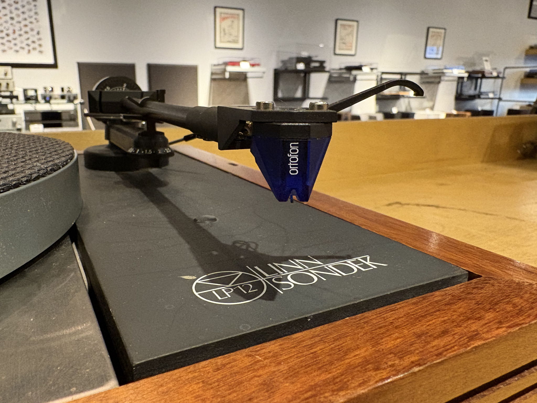 Linn Sondek LP12 Turntable w/ Linn Basik Plus Tonearm &... 4