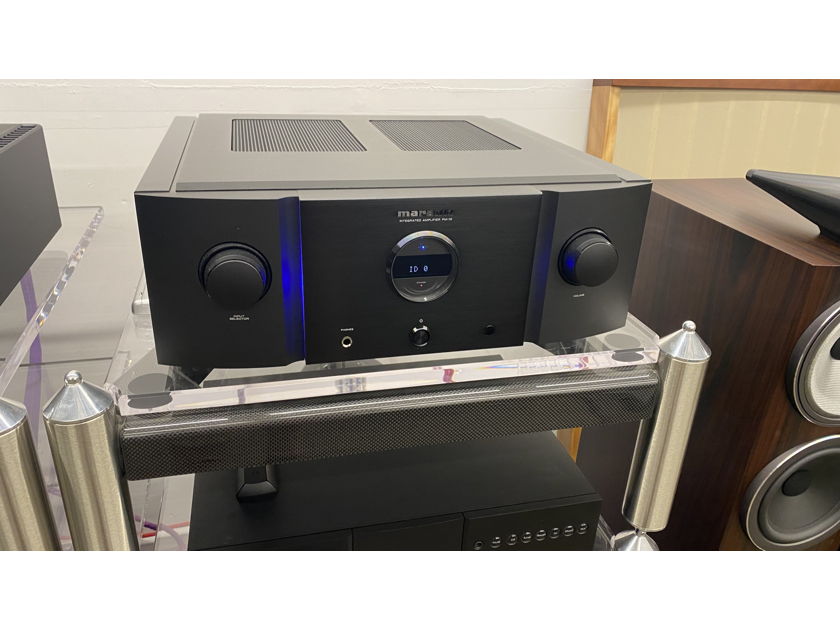 Marantz Reference PM-10 Integrated Amplifier & SA-10 SACD CD Player