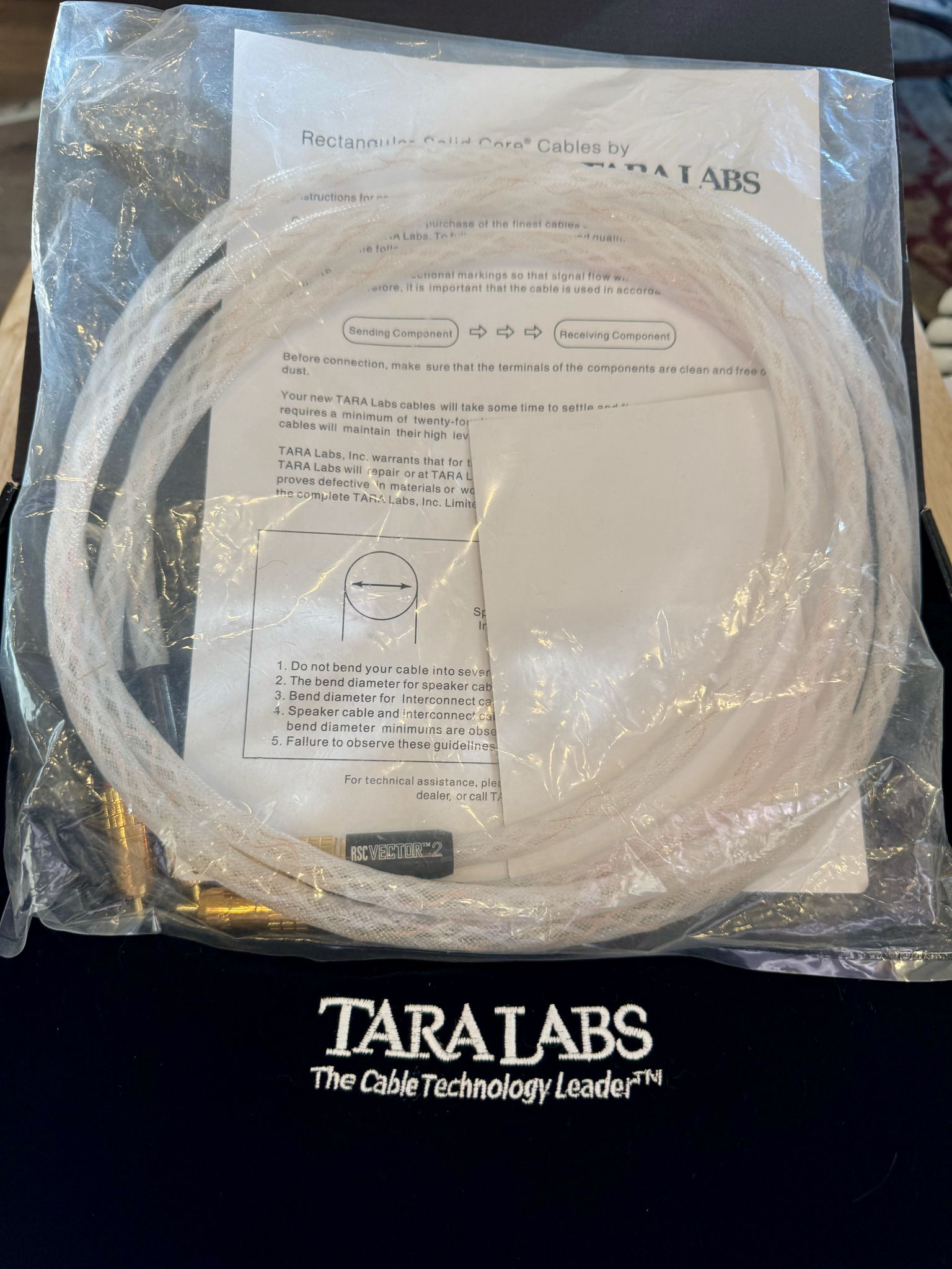 Tara Labs RSC Vector II 1 meter Interconnect RCA to RCA 2