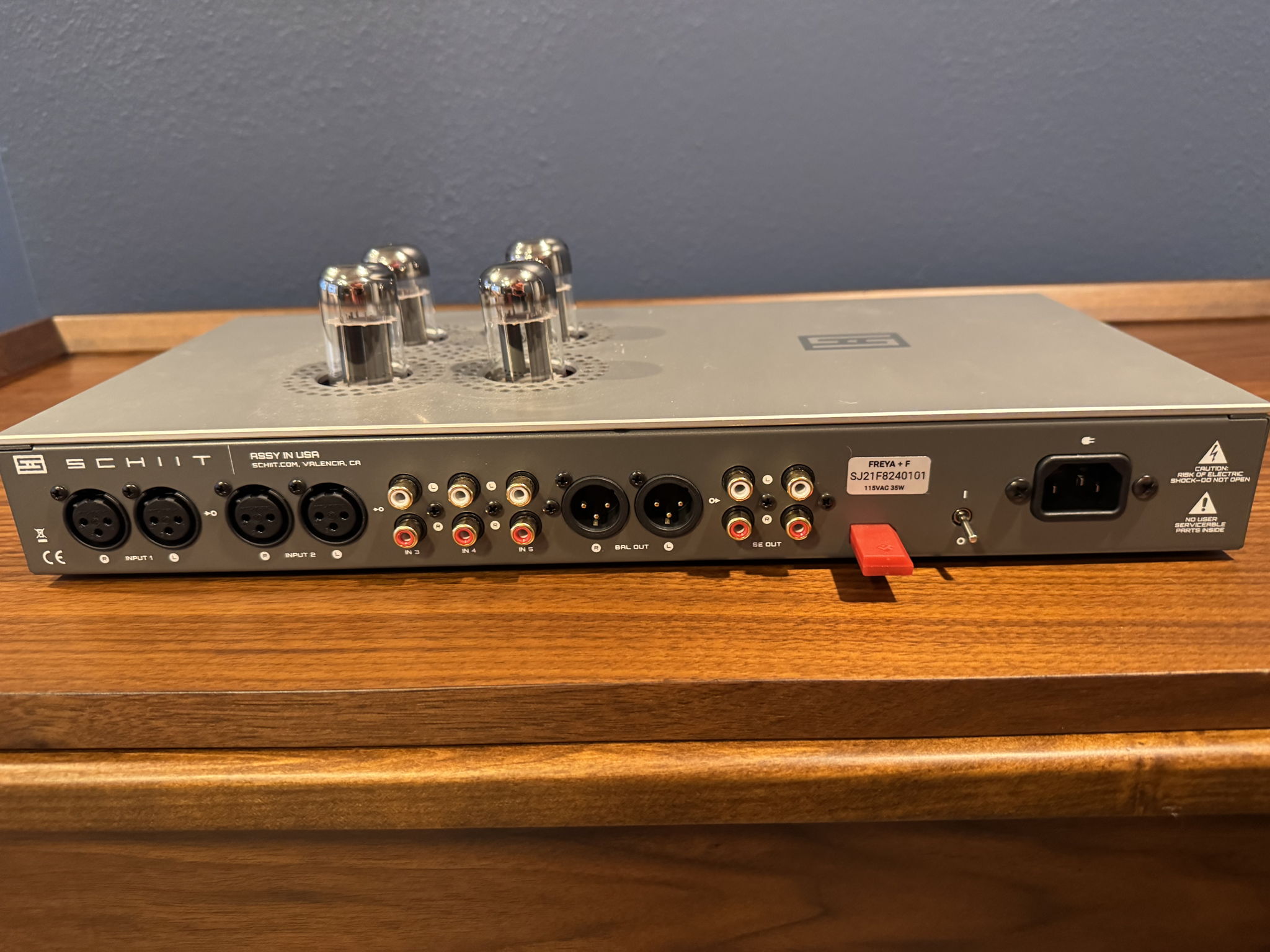 Schiit Freya+ F silver with premium matched 6SN7 tubes 5