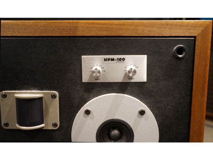 Pioneer HPM-100 - Famous 4-Way Loudspeaker (1976-79)