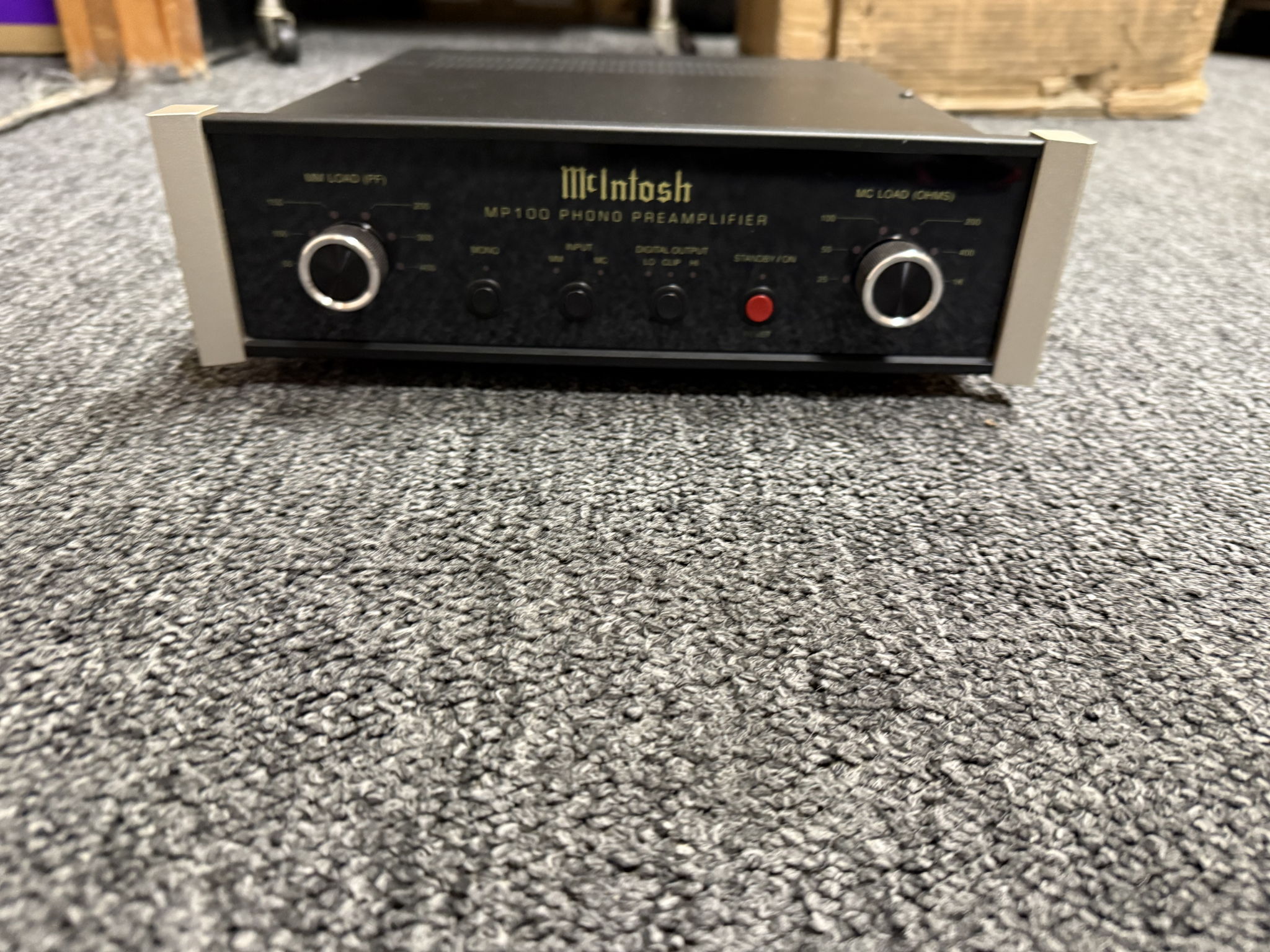 McIntosh MP100 2