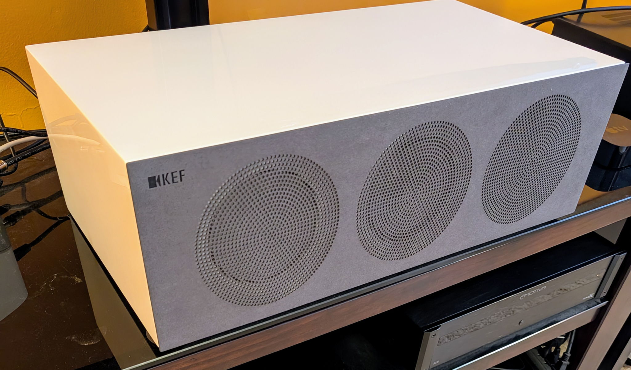 KEF R2 Meta 5