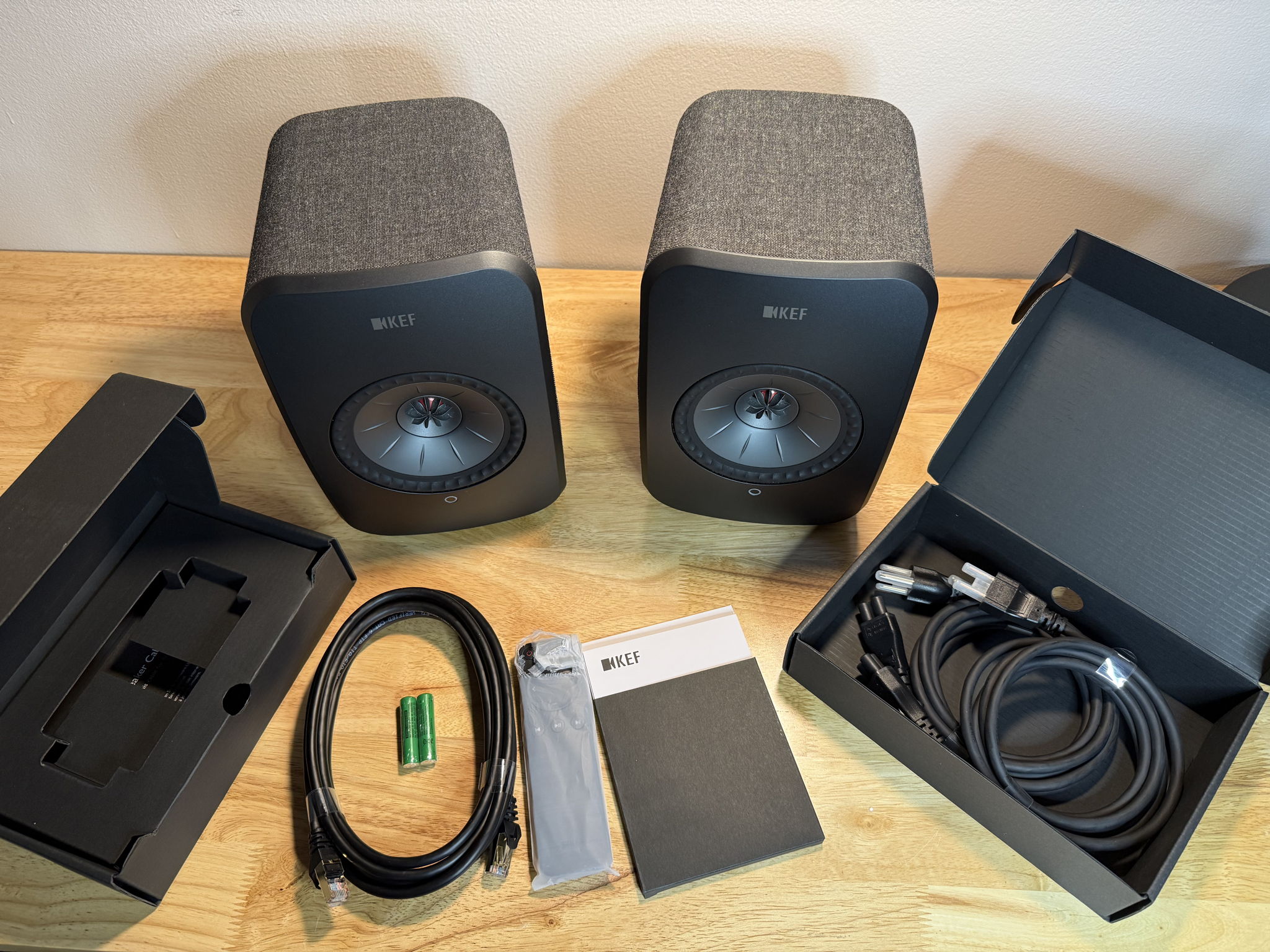 KEF LSX Wireless Active Speakers 3