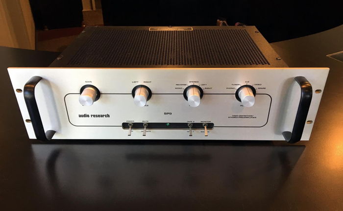 Audio Research SP9 mkIII Hybrid Preamplifier with MM/MC...