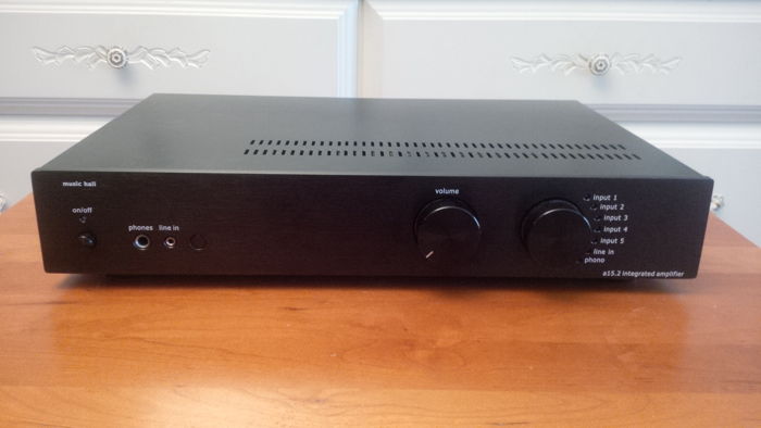 Music Hall a15.2 Integrated Amplifier