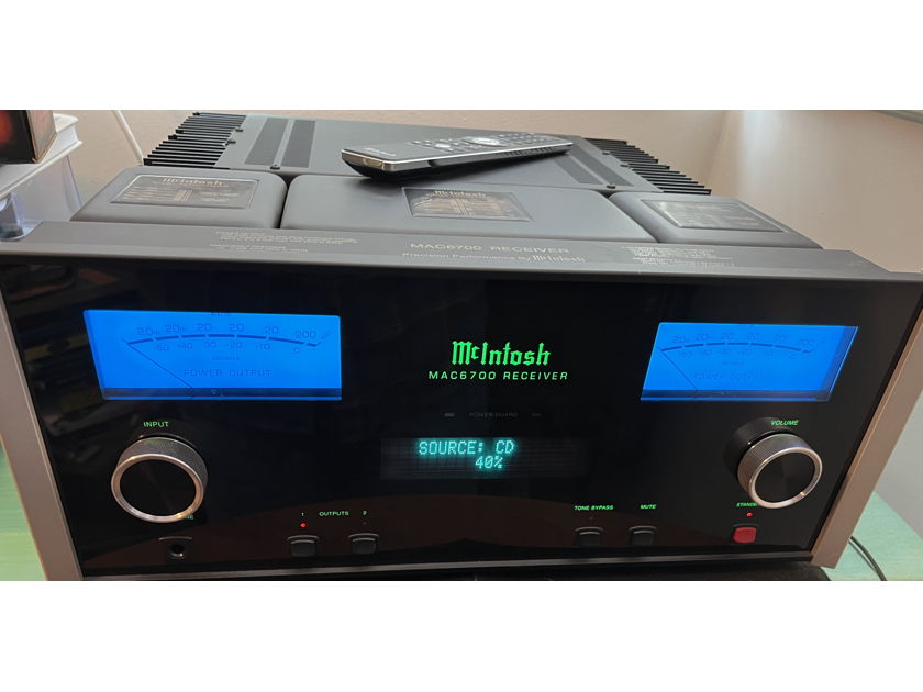 McIntosh MAC 6700 Stereo Receiver