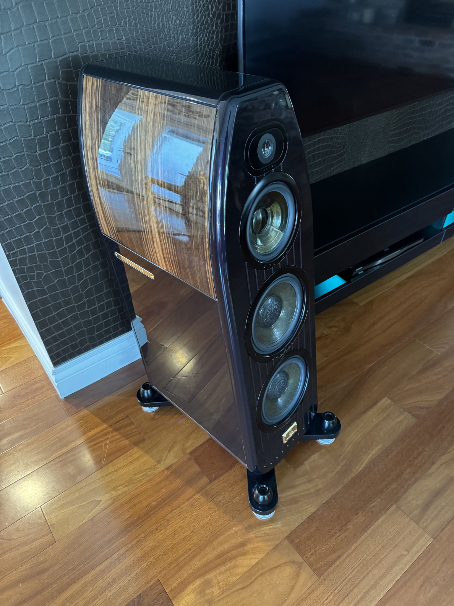 Kharma Exquisite Midi 2.1