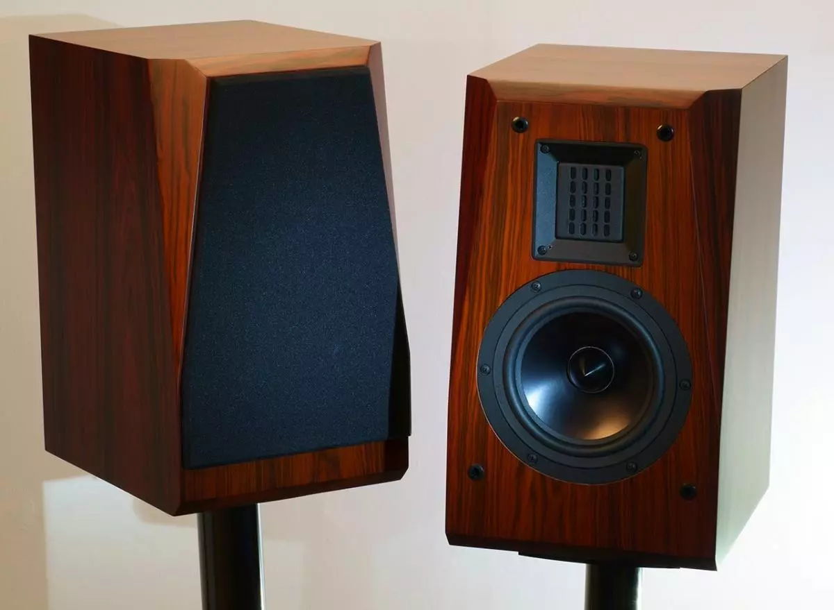 LSA Signature 80 Full range ribbon monitors