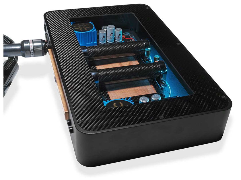 Synergistic Research Galileo SX Active Ground Block - The heart of your system.