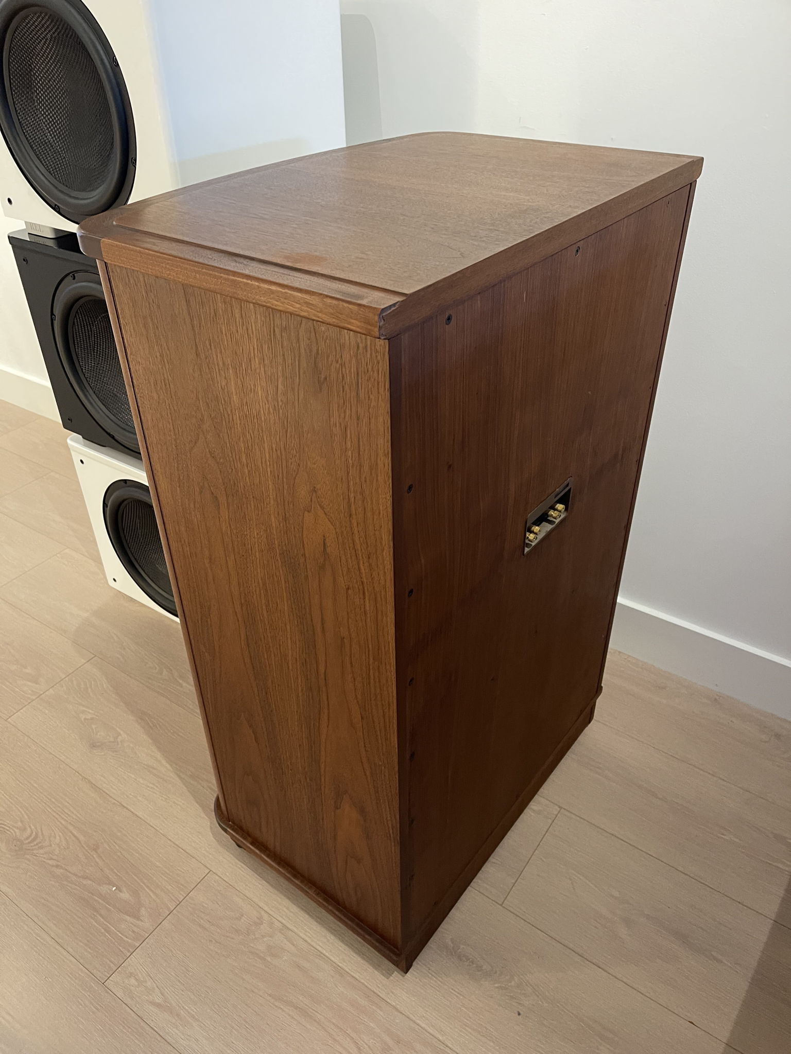 Tannoy Canterbury 15 Full Range Speakers EXCELLENT 4