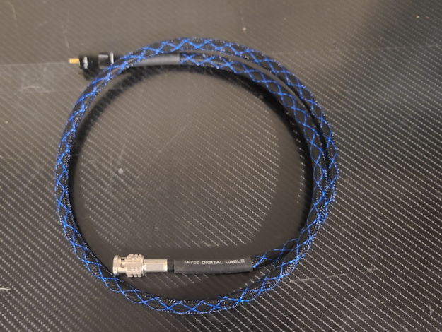DH Labs Silver Sonic D-750 Coaxial Digital Cable. 1 Meter.