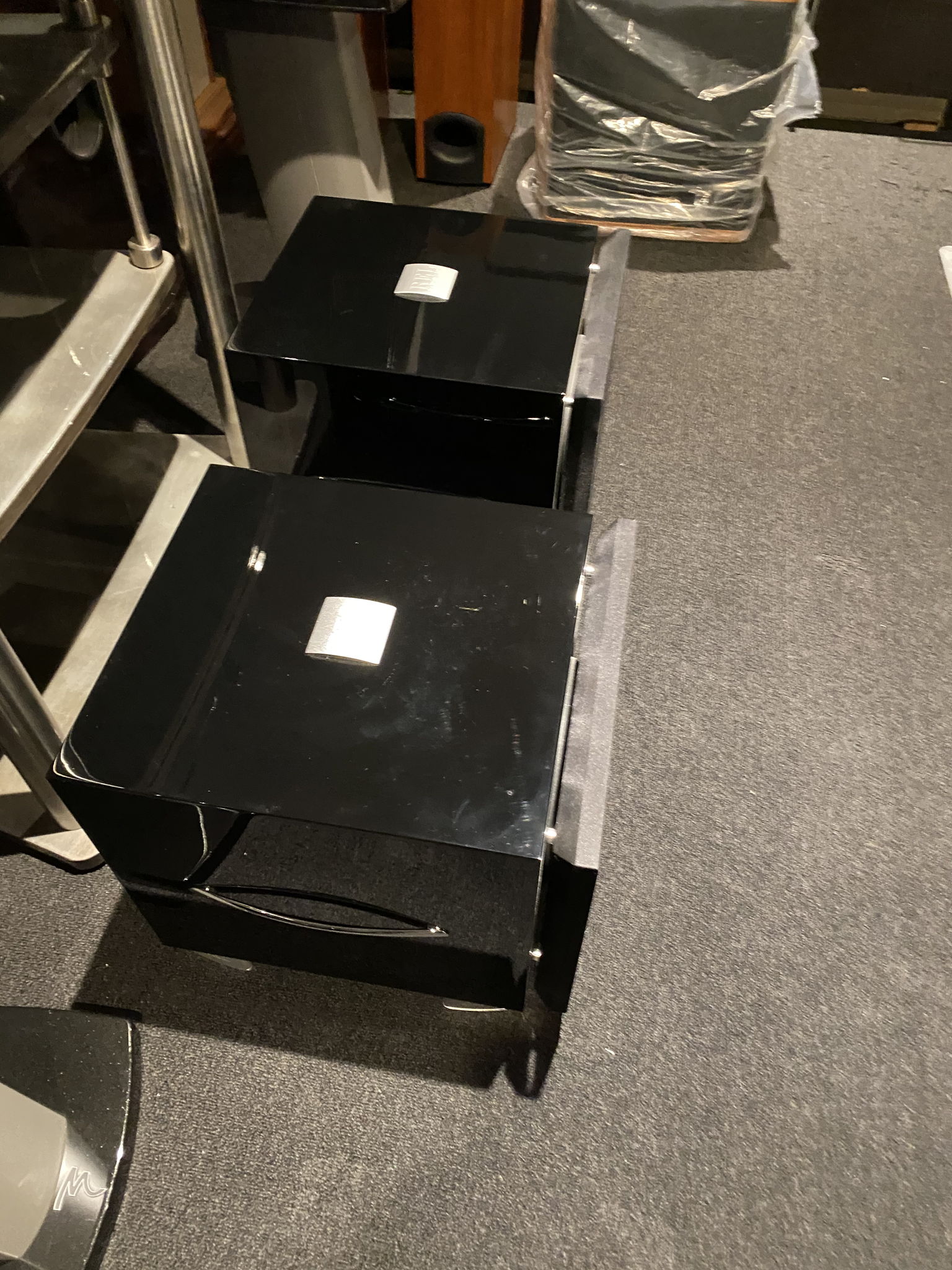 Rel T9i NO BOXES!!! Price is for one sub!!! 4