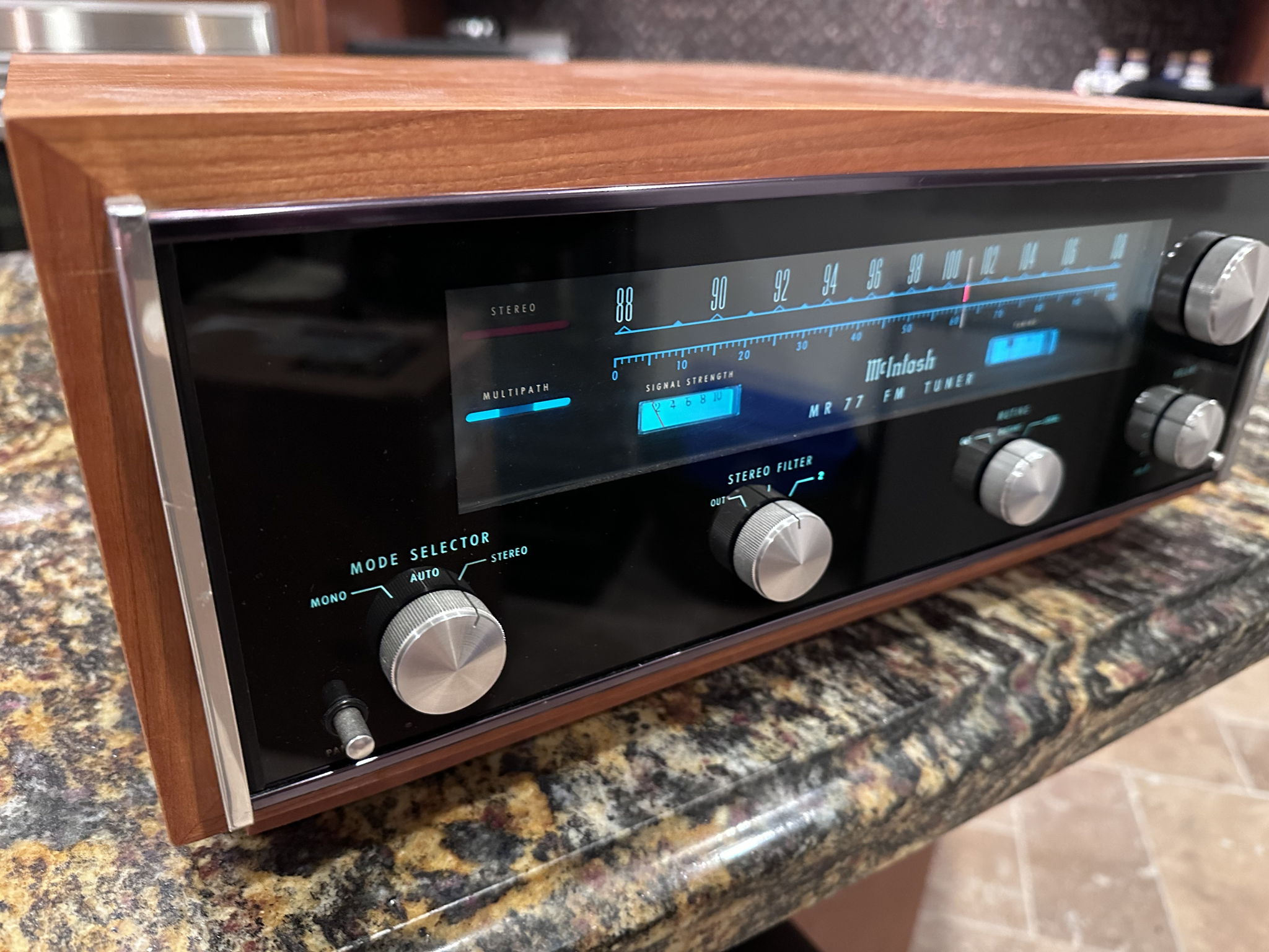 McIntosh MR77 2