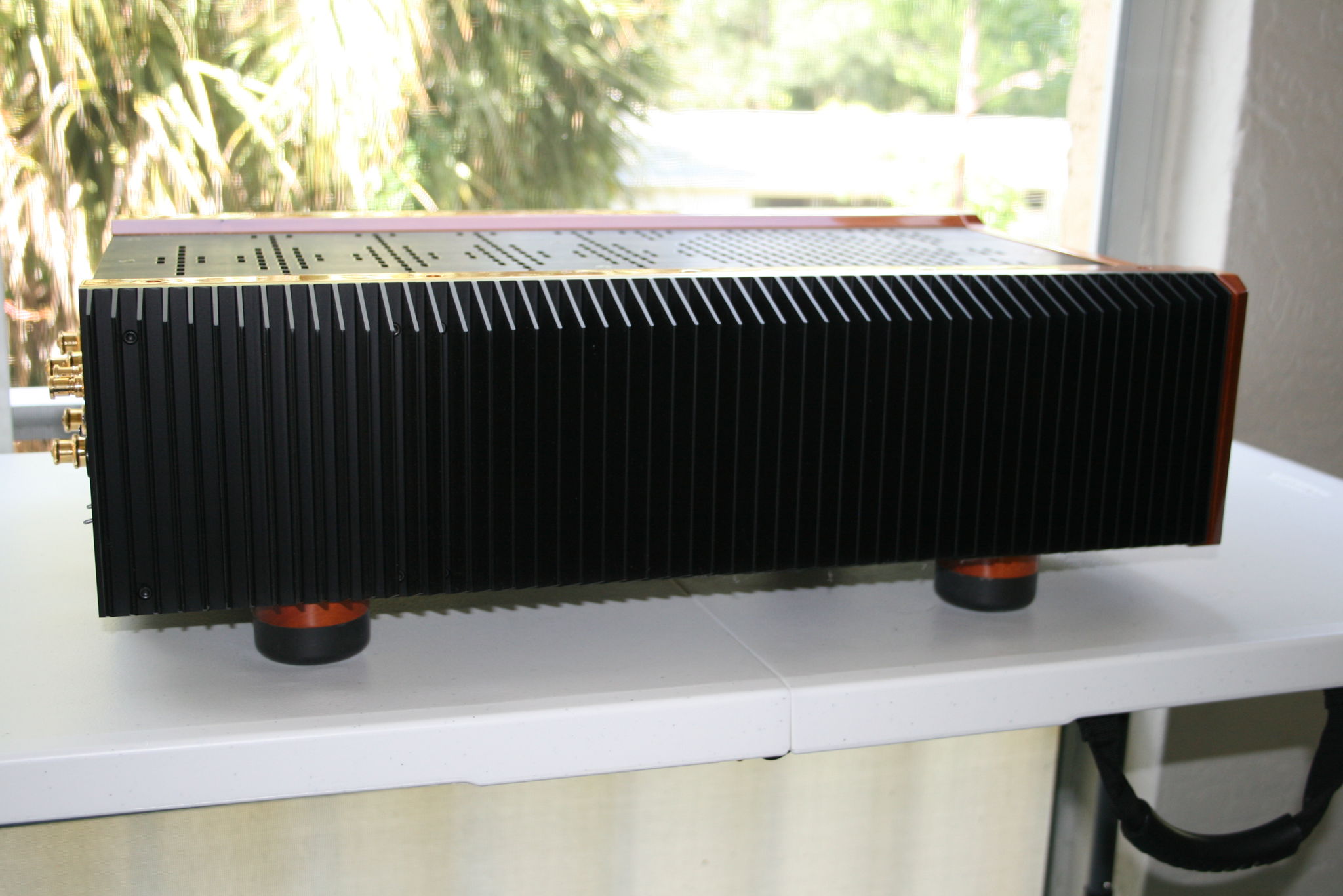 Tenor 150 HPS Hybrid Amplifier 2