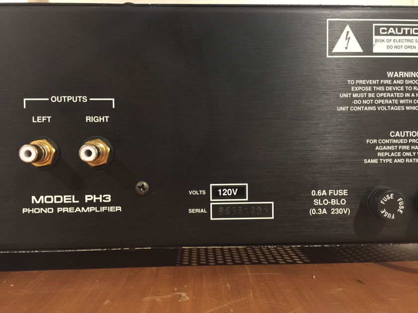 Audio Research PH3 Phono Preamplifier