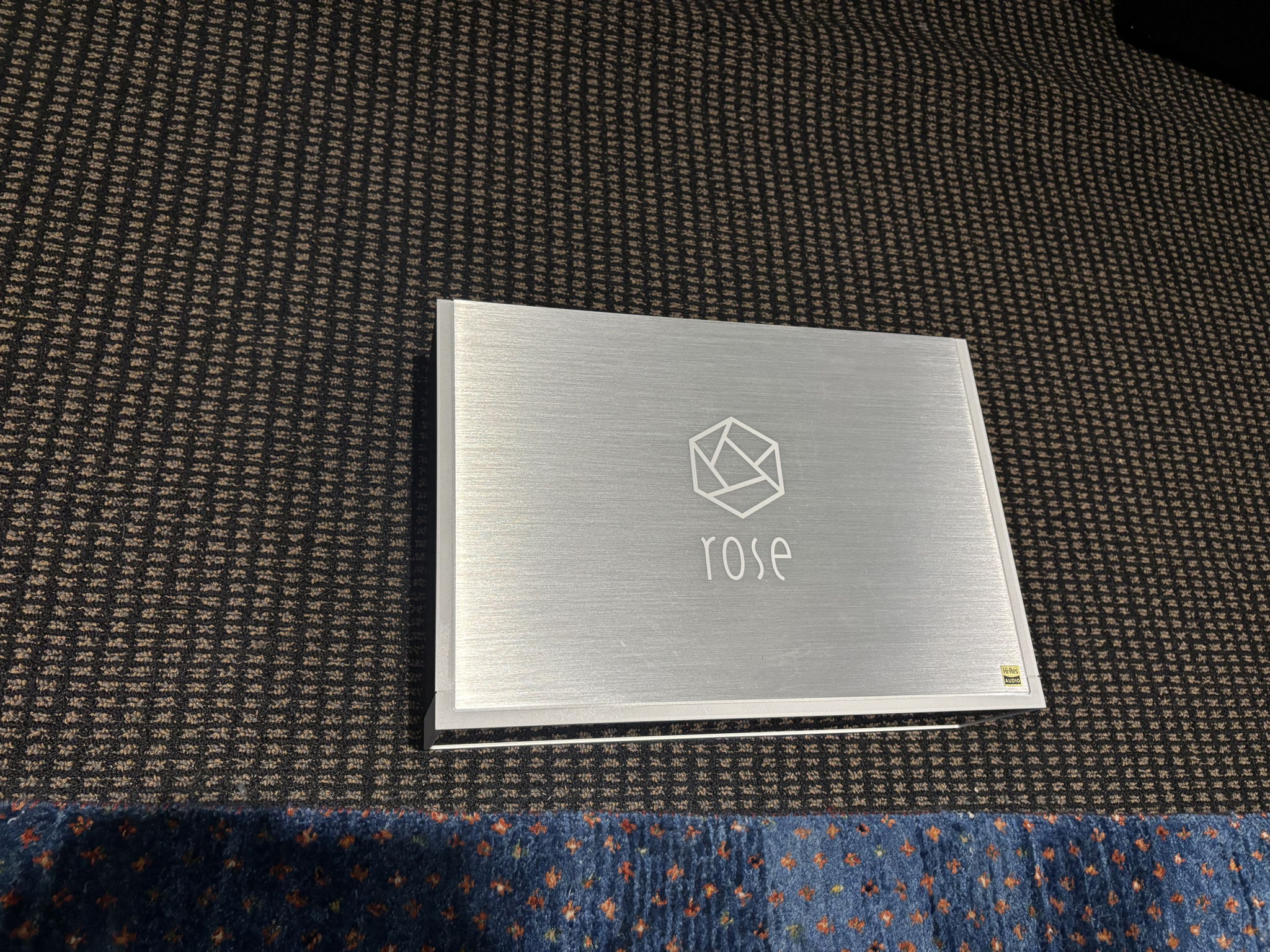 HiFi Rose RS150B Network Streamer and DAC in Silver 5