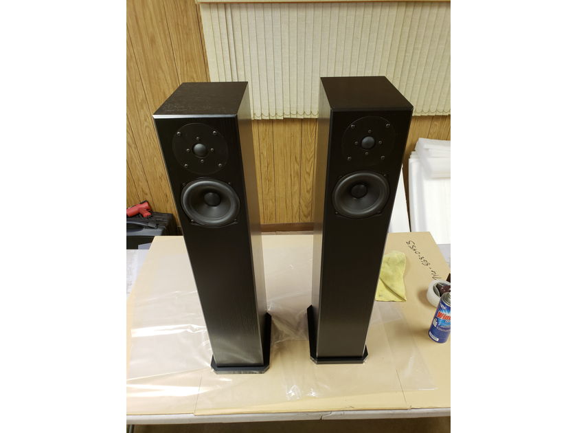 Totem Acoustic Sttaf Floorstanding Full Range Speakers - Black - DEMO