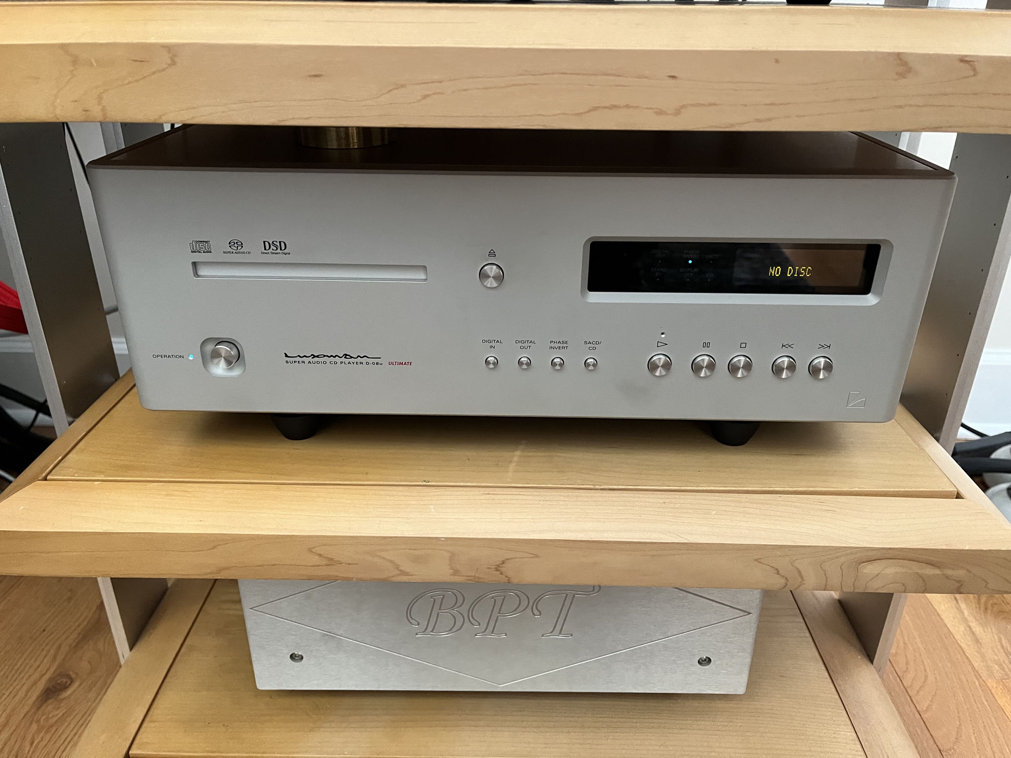 Luxman D-08u