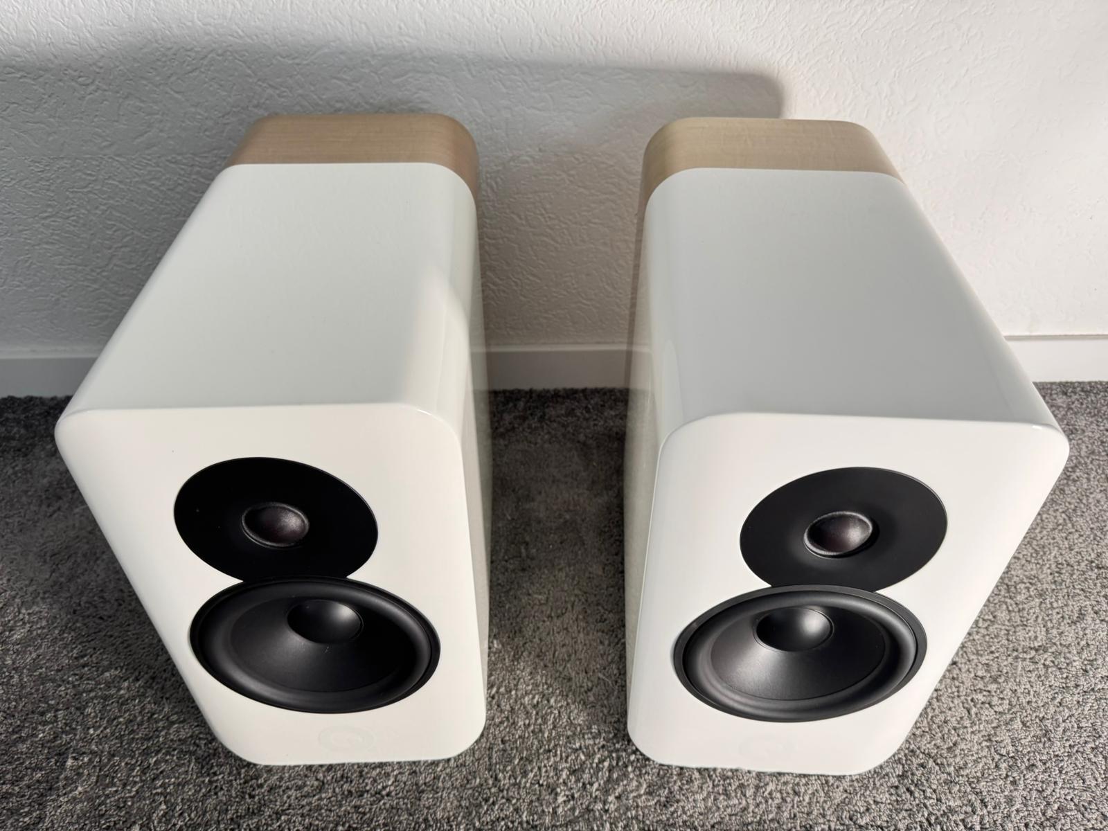 Q Acoustics Concept 300 speakers with stands 5