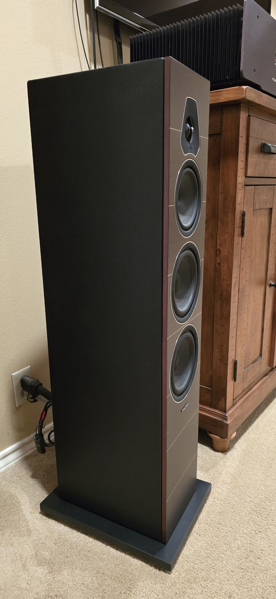 Sonus Faber Lumina V speakers -- pristine in Wenge finish 4