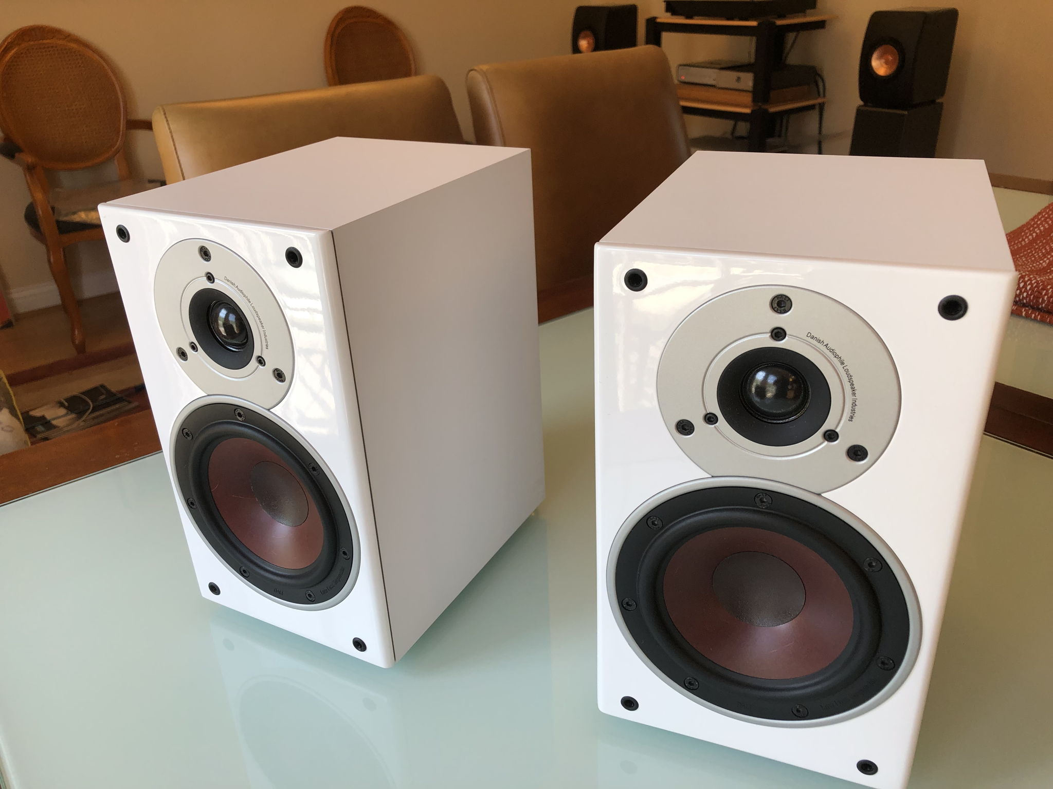 DALI - Zensor 1 Bookshelf Speakers in whit... For Sale | Audiogon