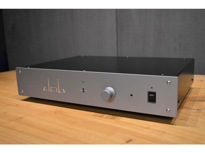 Job Electronics INT - Integrated Amplifier with DAC by Goldmund