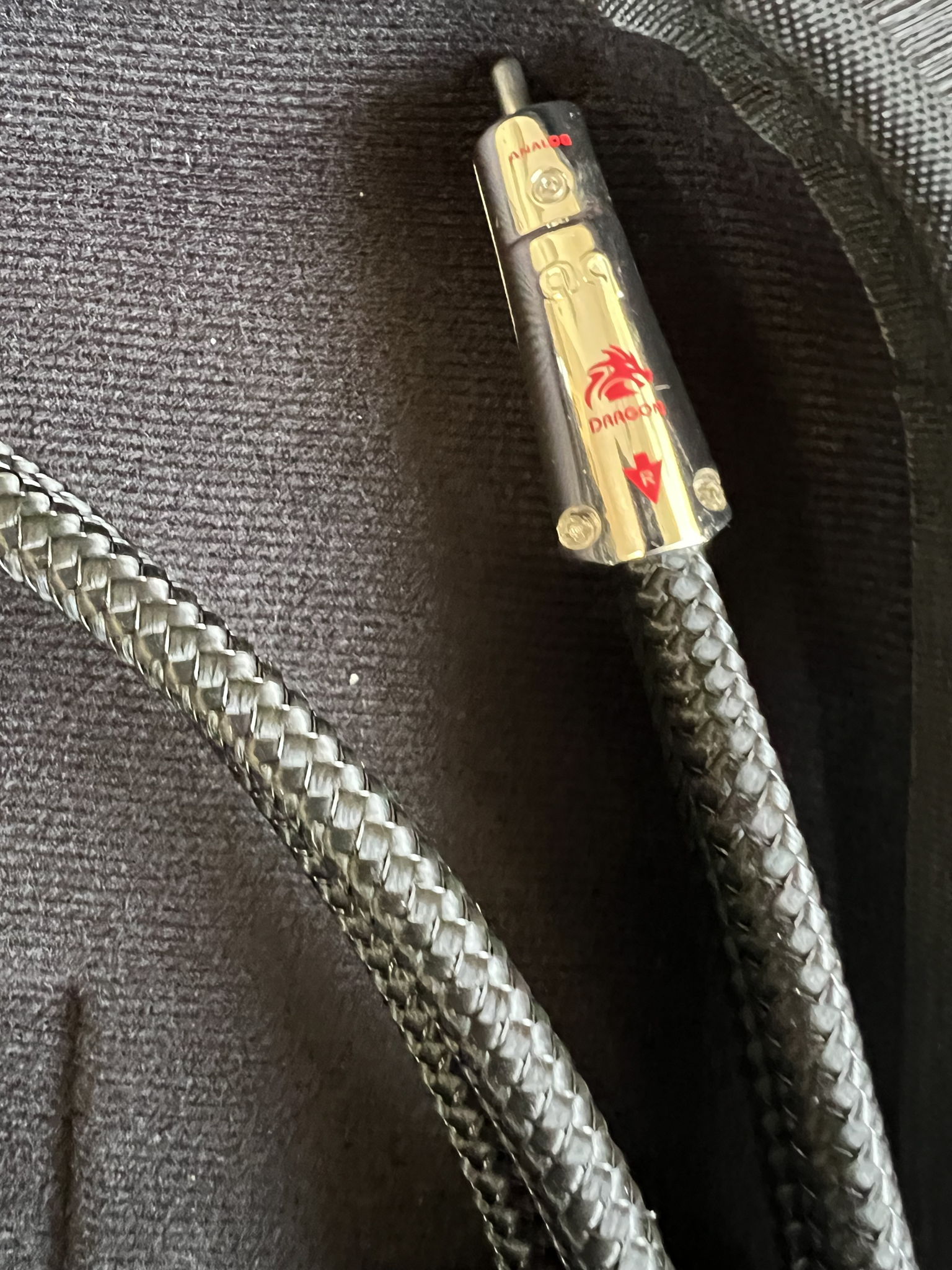 AudioQuest Dragon RCA interconnect 8