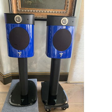 Focal Sopra 1 pair with matching stands & factory boxes