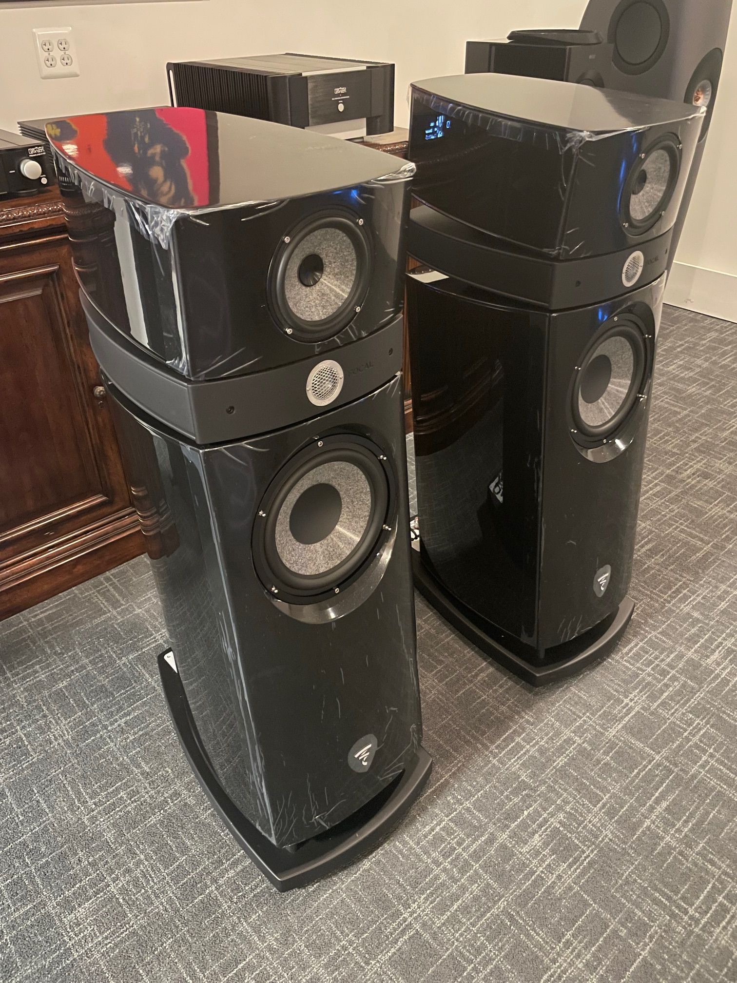 Focal Scala Utopia Evo -Gloss Black (Pair)  **Trade-in** 6