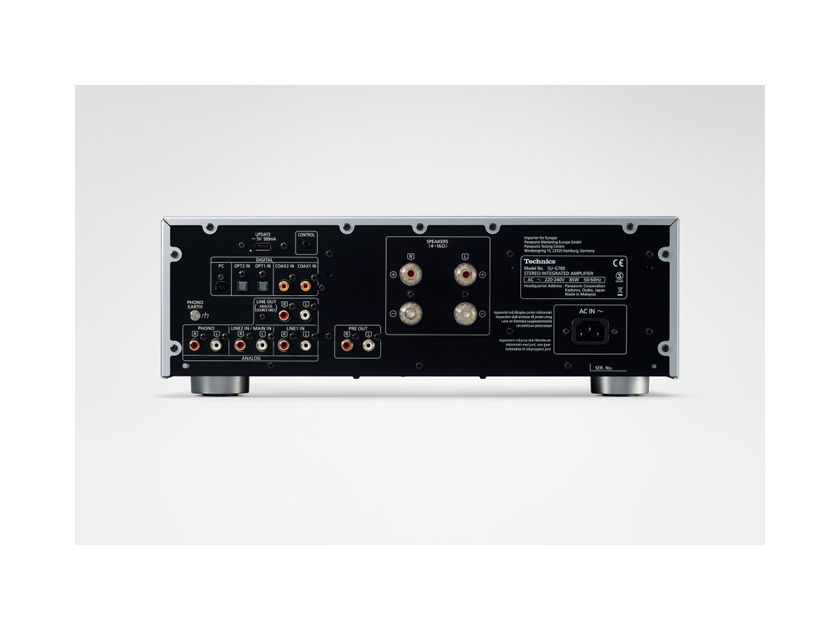Technics SU-G700 Integrated Amplifier. Black.  NEW IN OPEN BOX. LAST ONE!