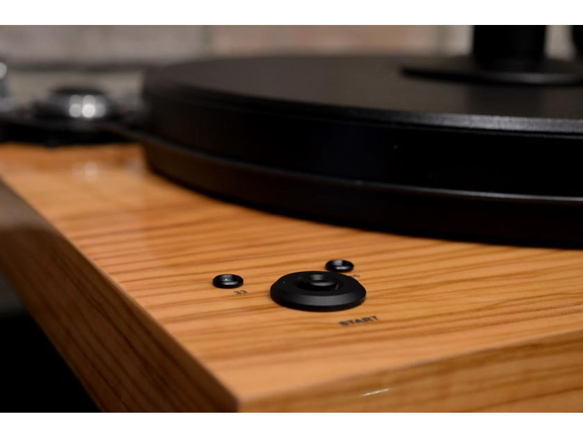 Pro-Ject Audio Systems 2Xperience SB Turntable - Gloss Olivewood w/ Sumiko Blue Point #2 Cart.