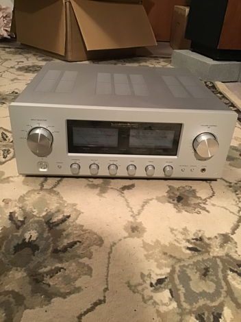 Luxman 505 UX  Integrated amp USA-version lowered again