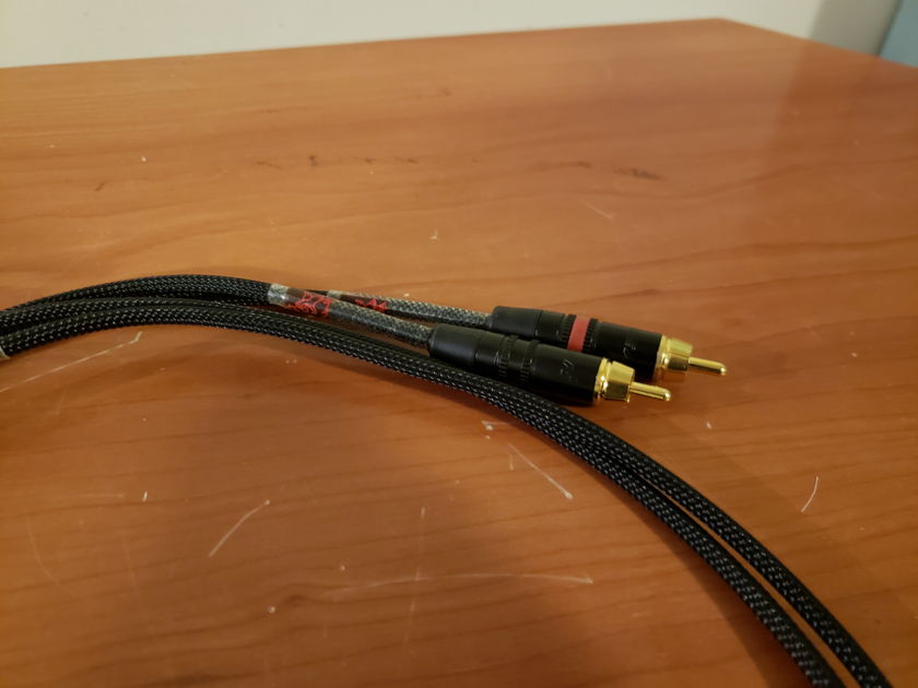 Moray James Interconnect Cable. 1 meter. RCA.