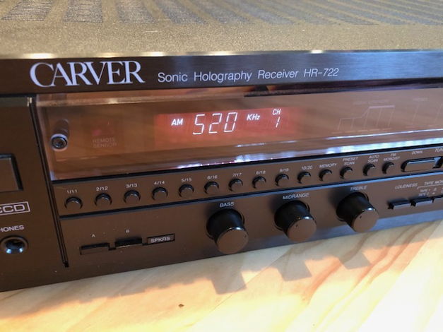 Carver HR-722 Sonic Holography Receiver