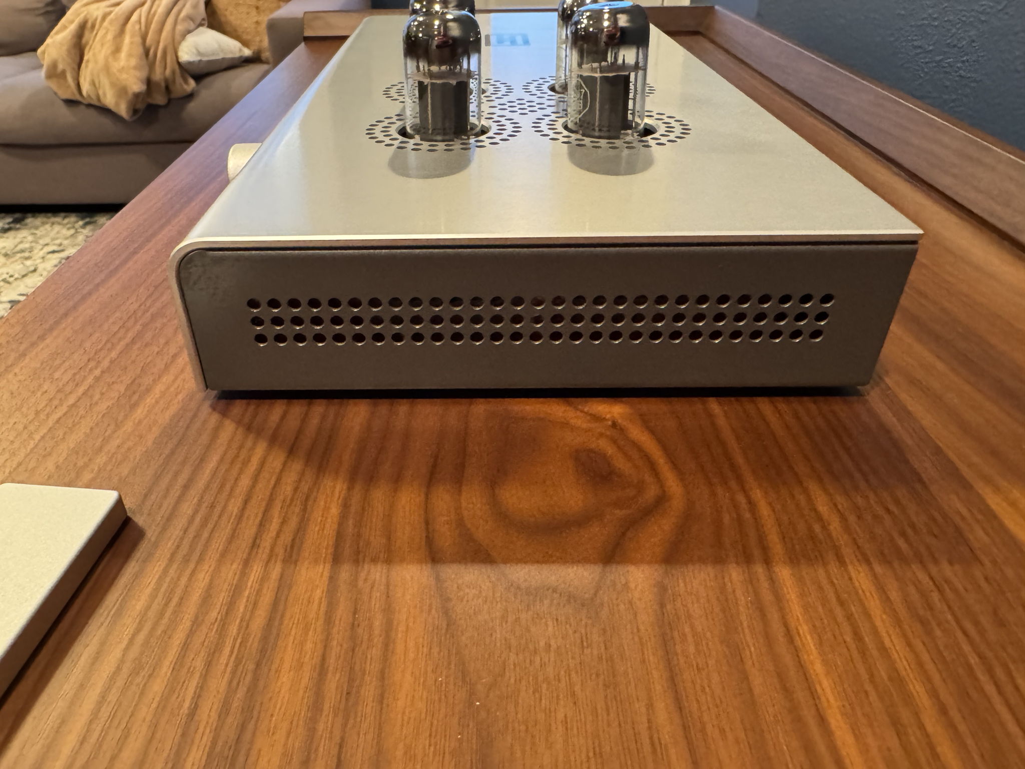 Schiit Freya+ F silver with premium matched 6SN7 tubes 7