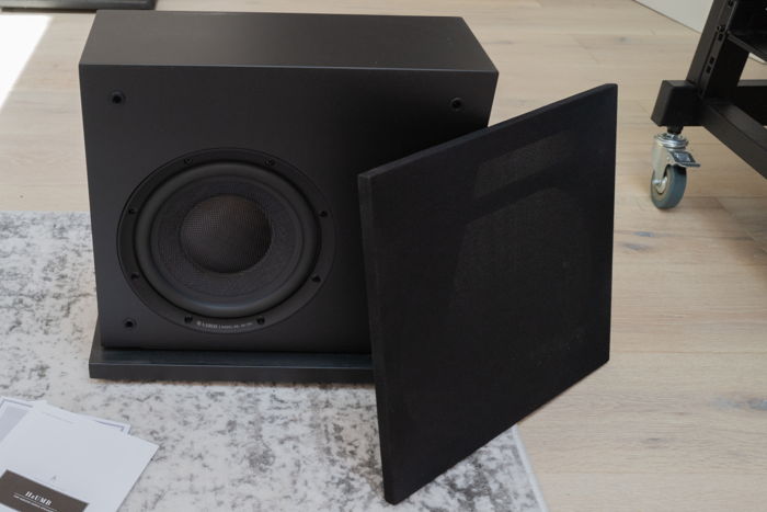 Leon Speakers Aaros Series A8-200