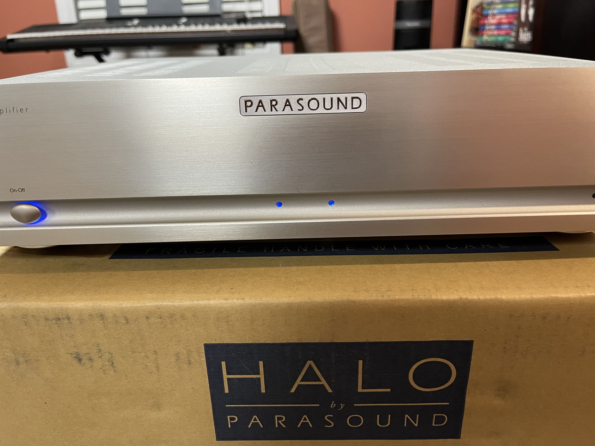 Parasound Halo A-23+ in SILVER 5